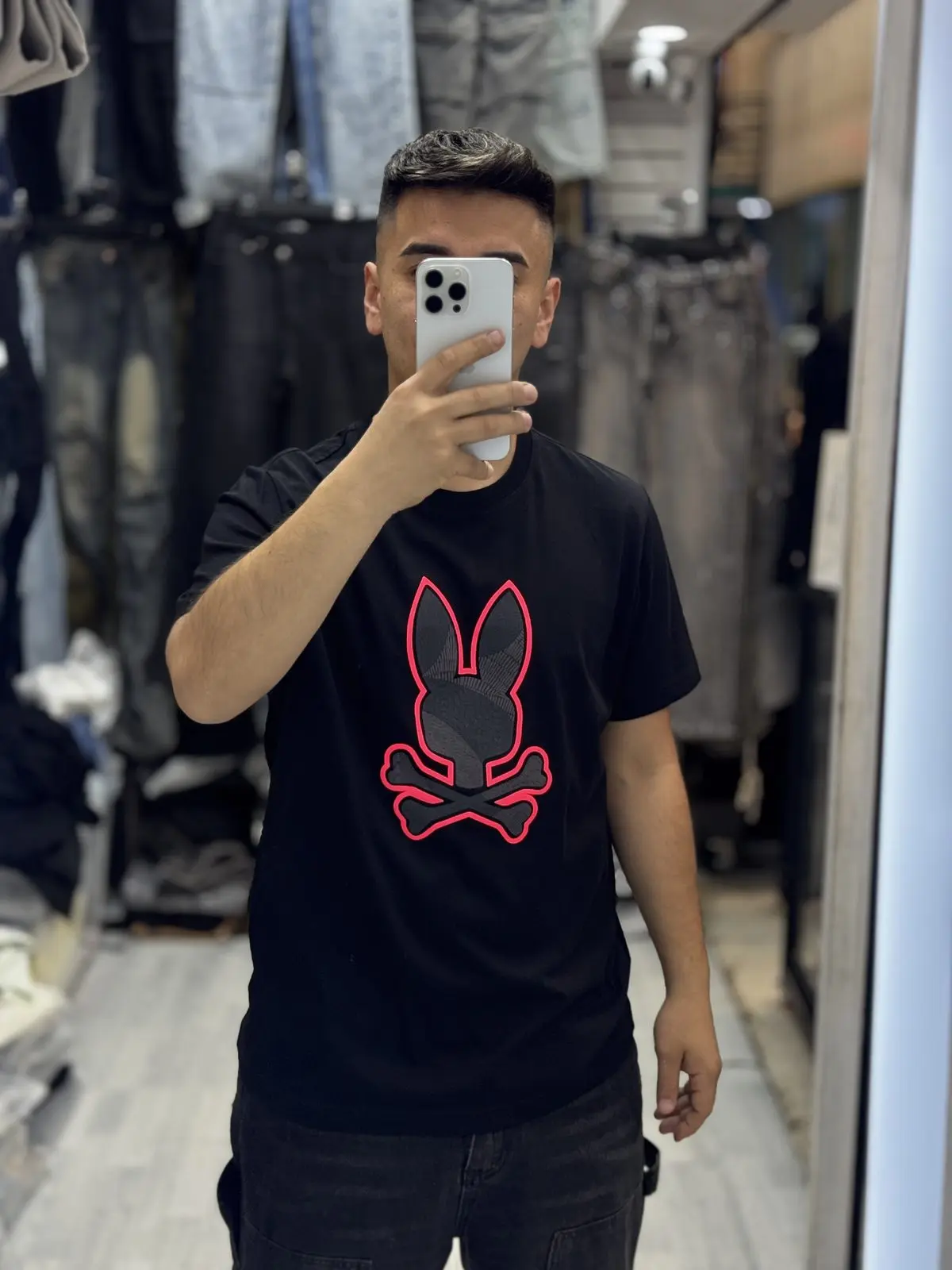 Polera Psycho negra rosa