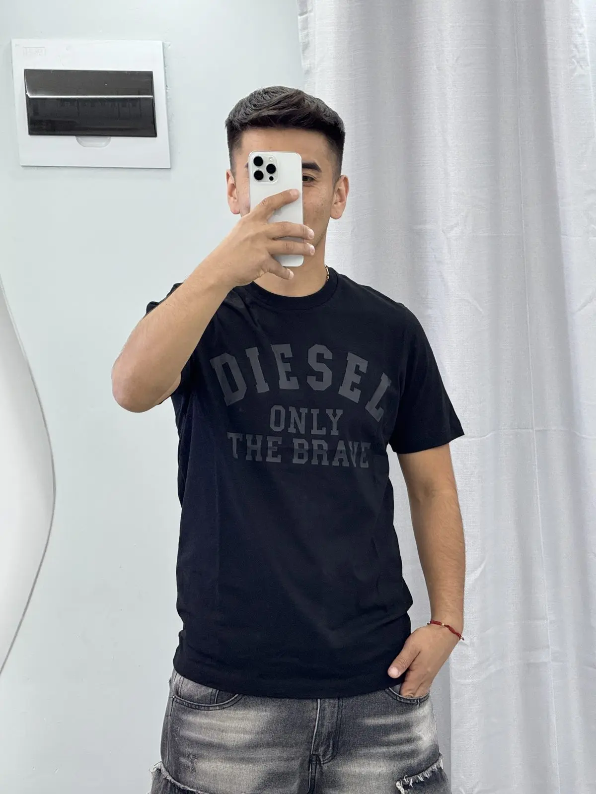 Polera Diesel Negra Logo Pequeño