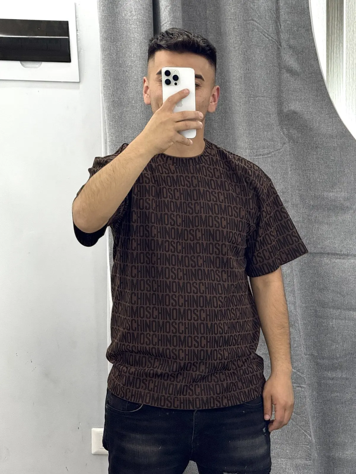 Polera Moschino cafe letras
