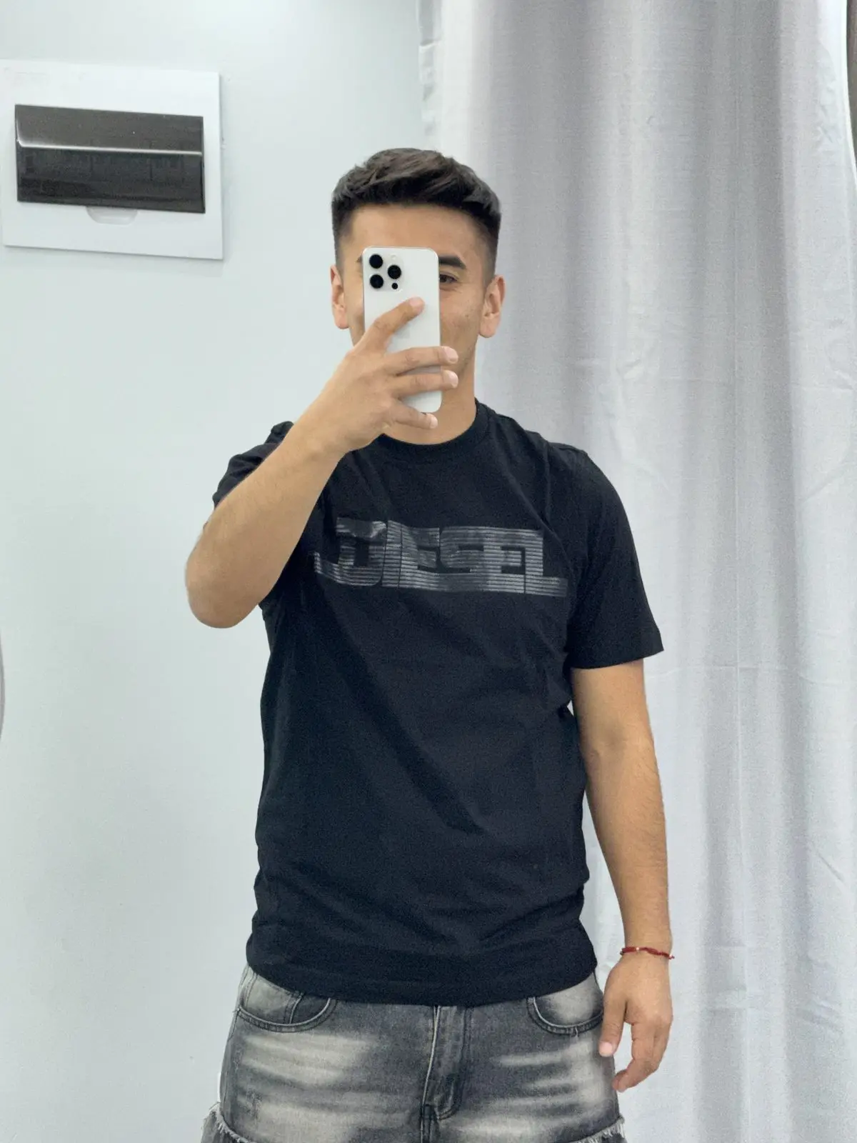 Polera Diesel Negra con Brillo