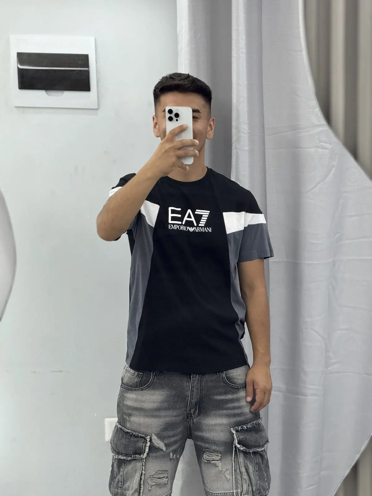 Polera EA7 Negra Detalles Grises