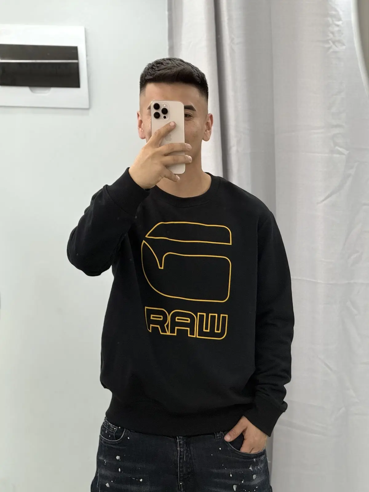 Polerón G-Star RAW Negro Detalles Amarillos