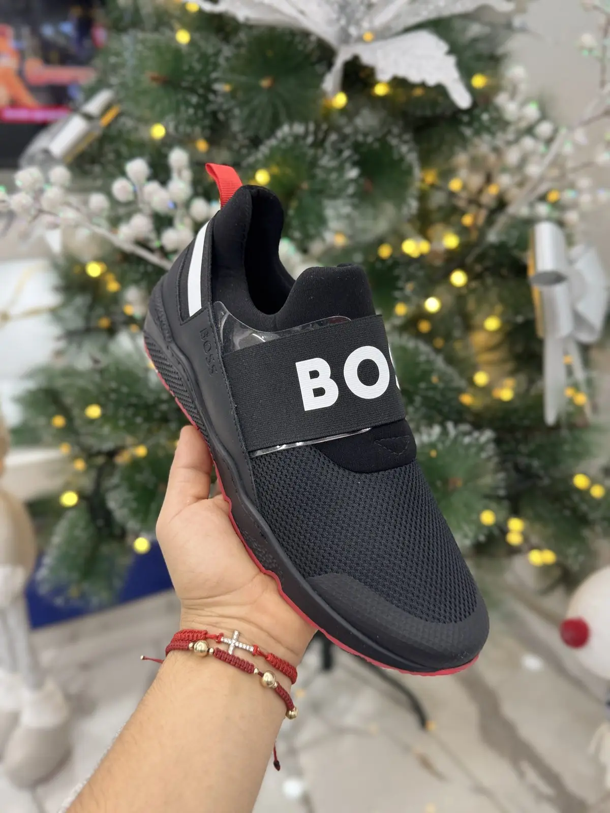 Zapatillas BOSS Negras Detalles Rojos