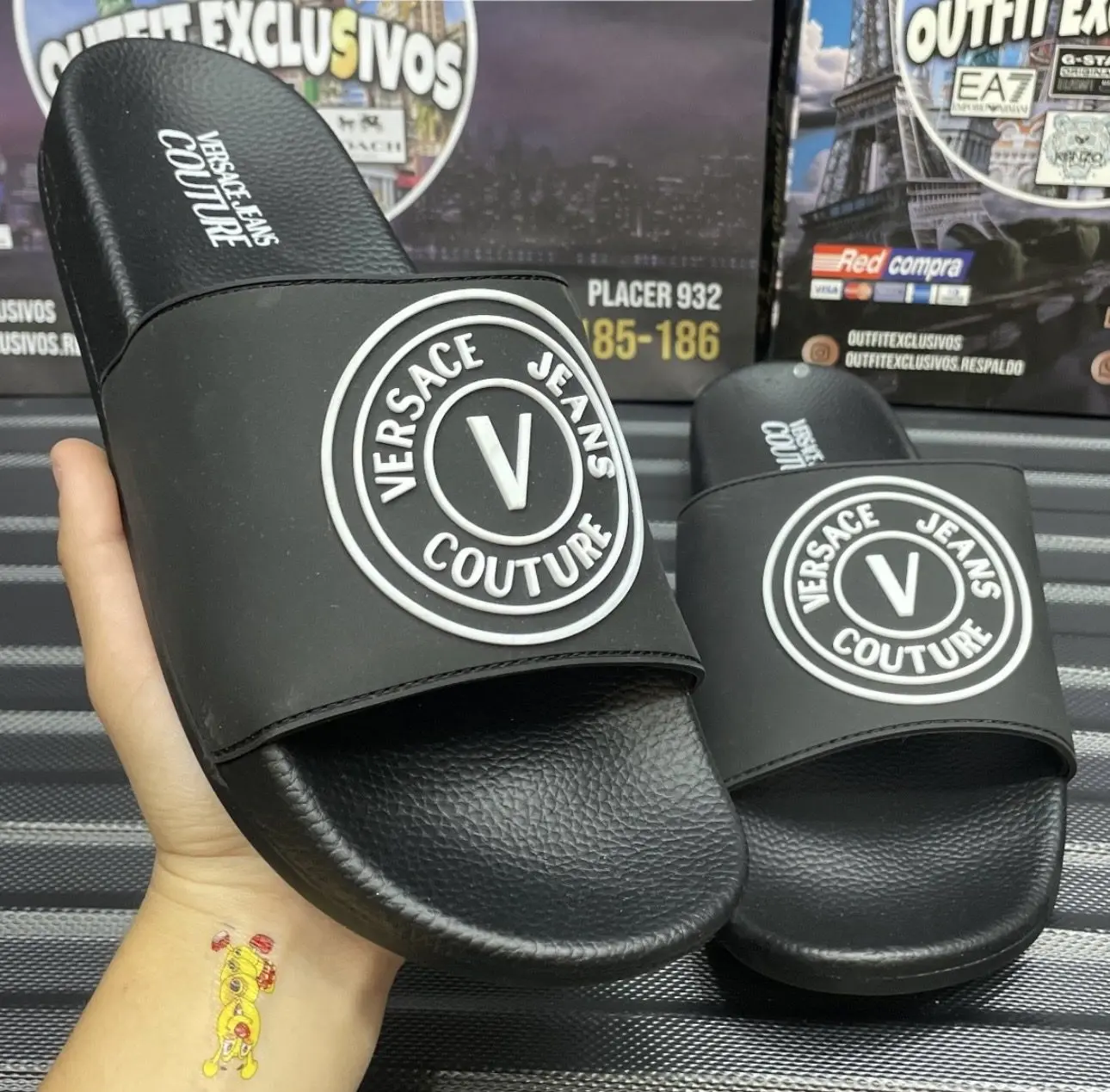 Sandalias Versace Negras Logo Circular