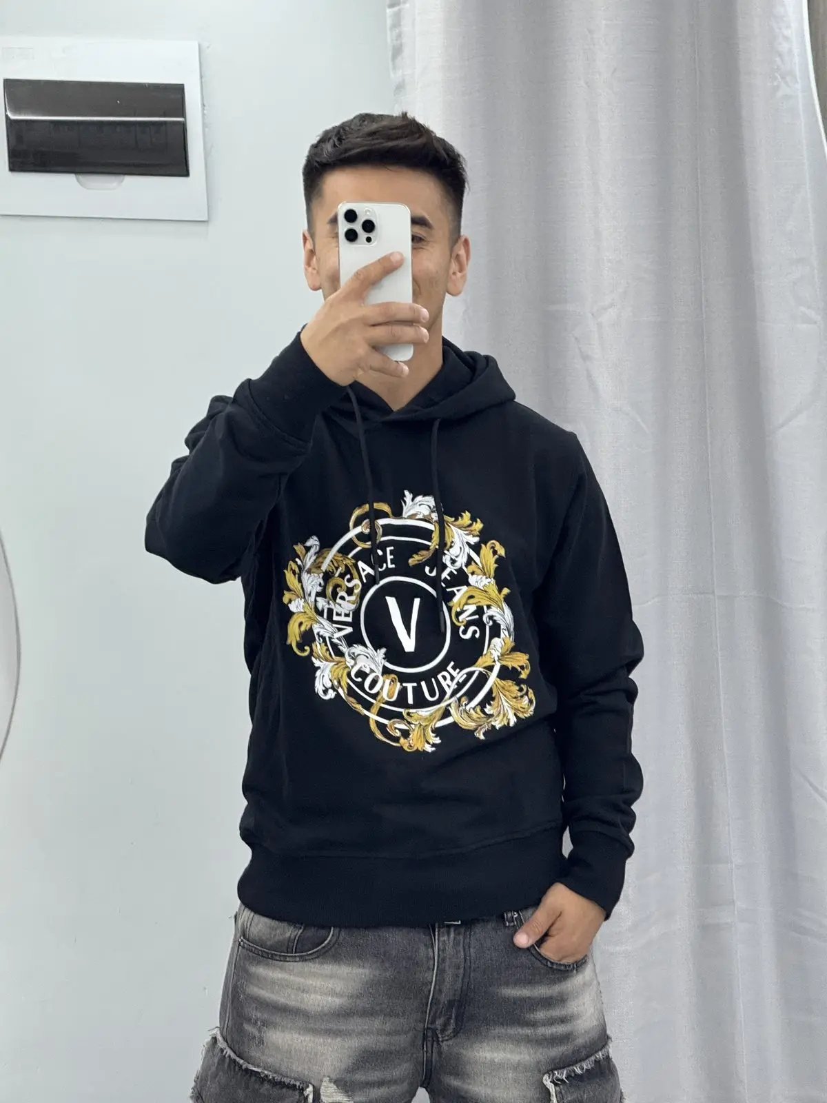 Polerón Versace Negro Círculo con Llamas