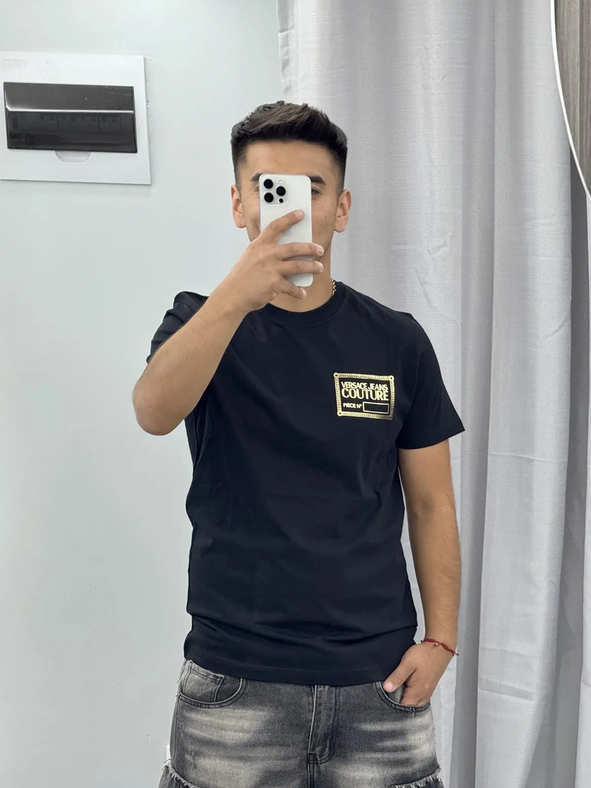 Polera Versace Negra Gráfico Pequeño