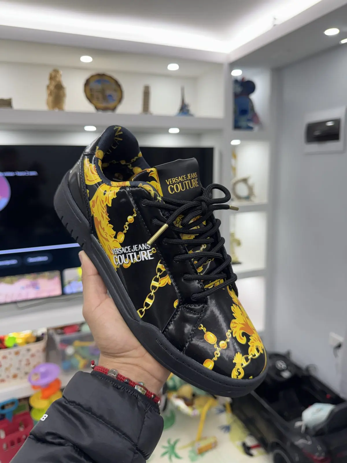 Zapatillas Versace Negras con Brillo