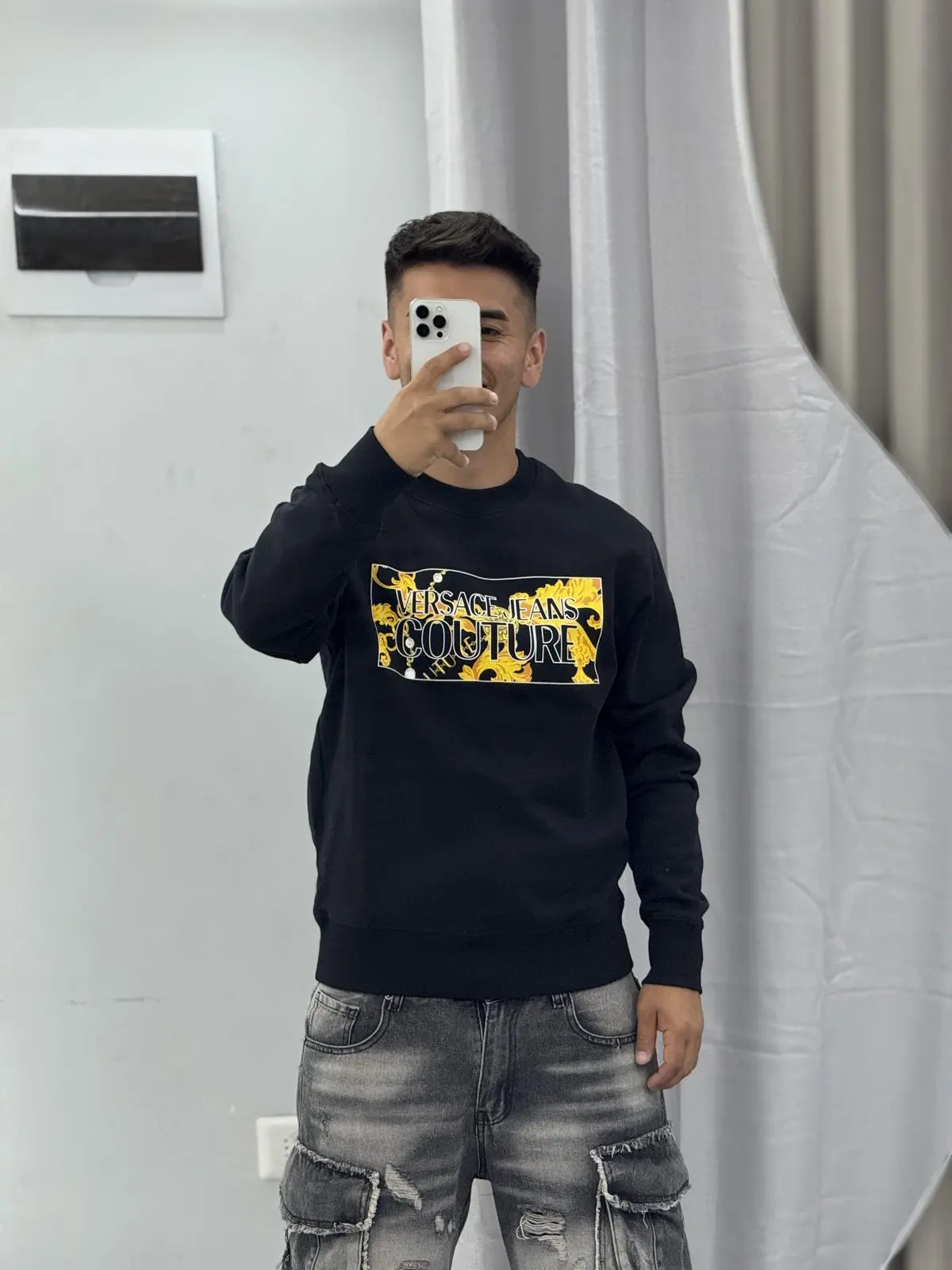 Polerón Versace Negro Logo Rectangular