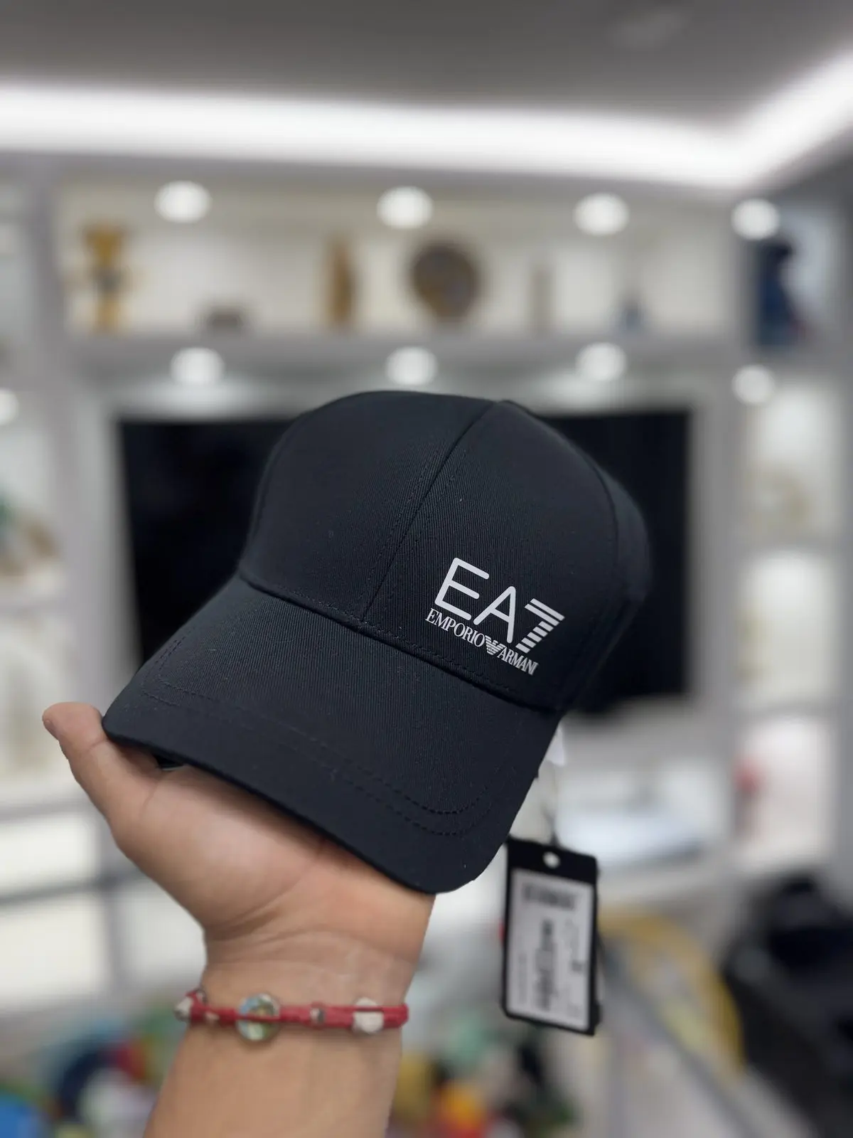 Gorro EA7 Negro Logo Blanco