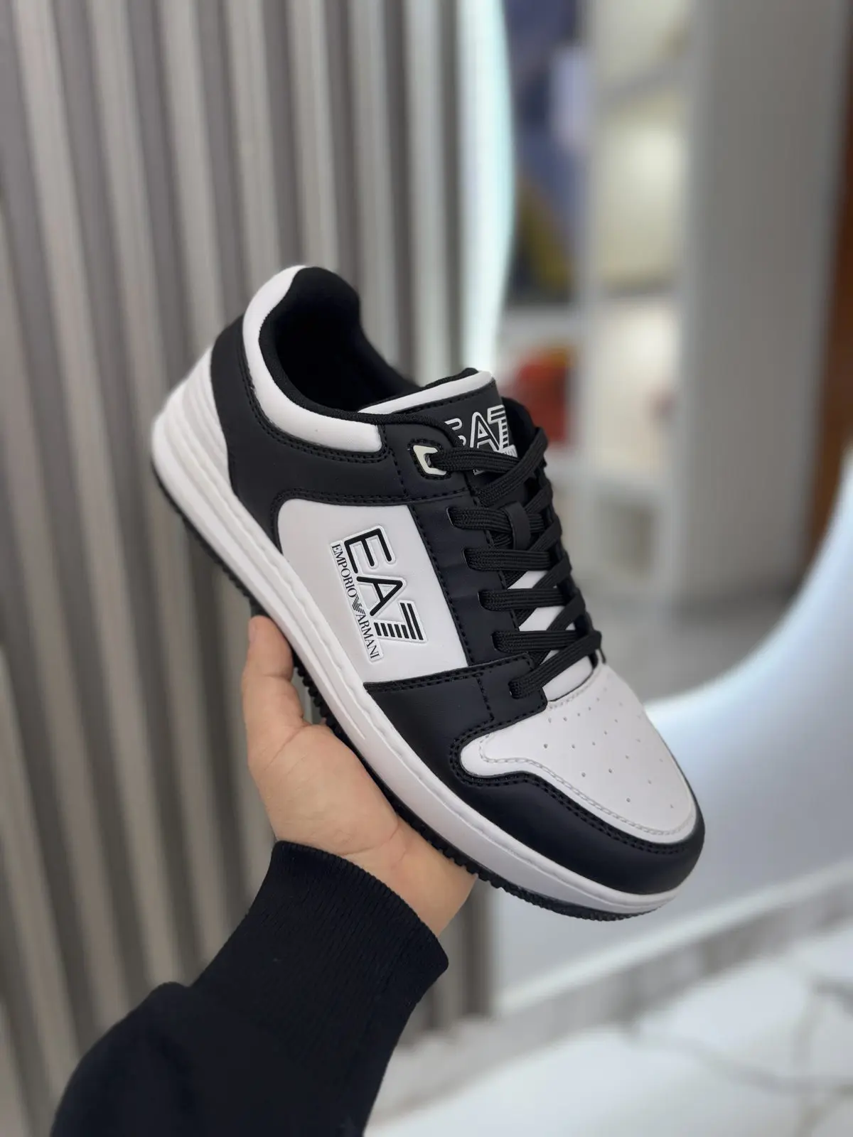 Zapatillas EA7 Negras Detalles Blancos