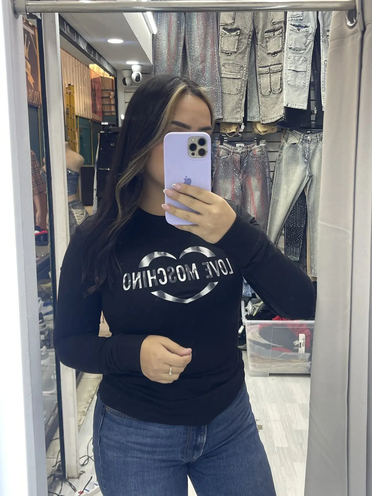 Poleron Love Moschino corazón