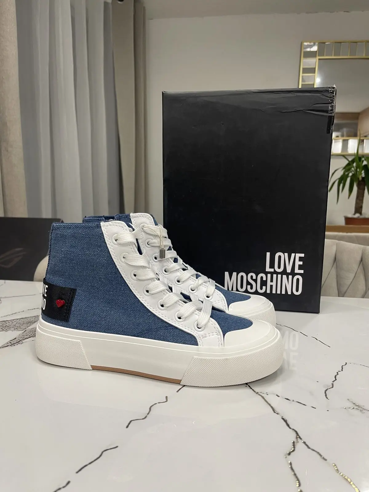 Zapatilla Love Moschino