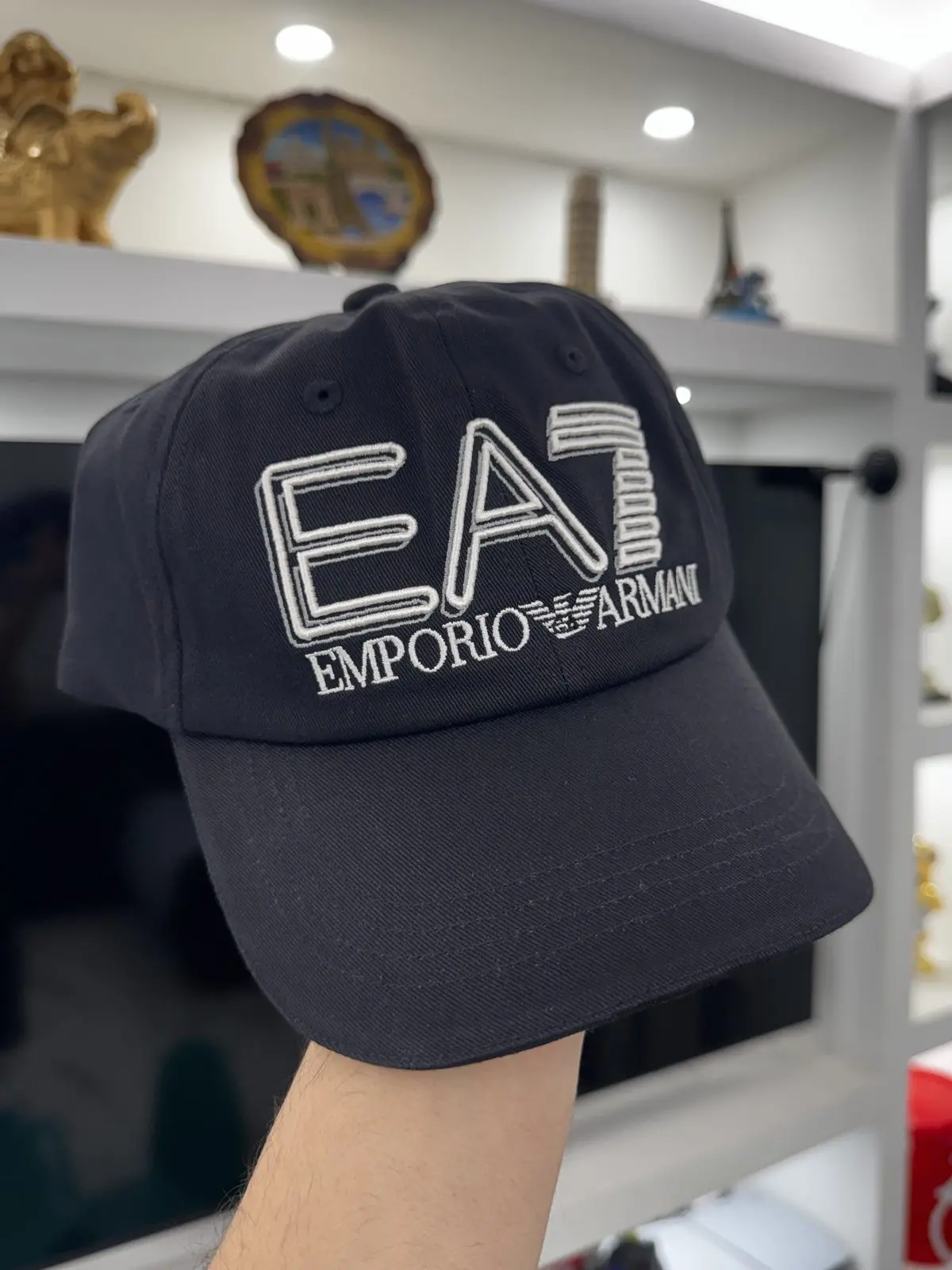 Gorro Ea7 Negro letras blancas G
